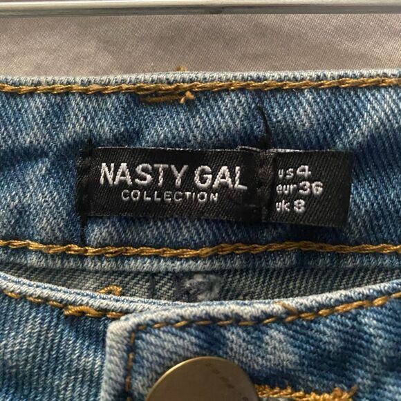 NASTY GAL SCHOOL GIRL DISTRESSED JEANS SIZE 26 - Picture 6 of 6